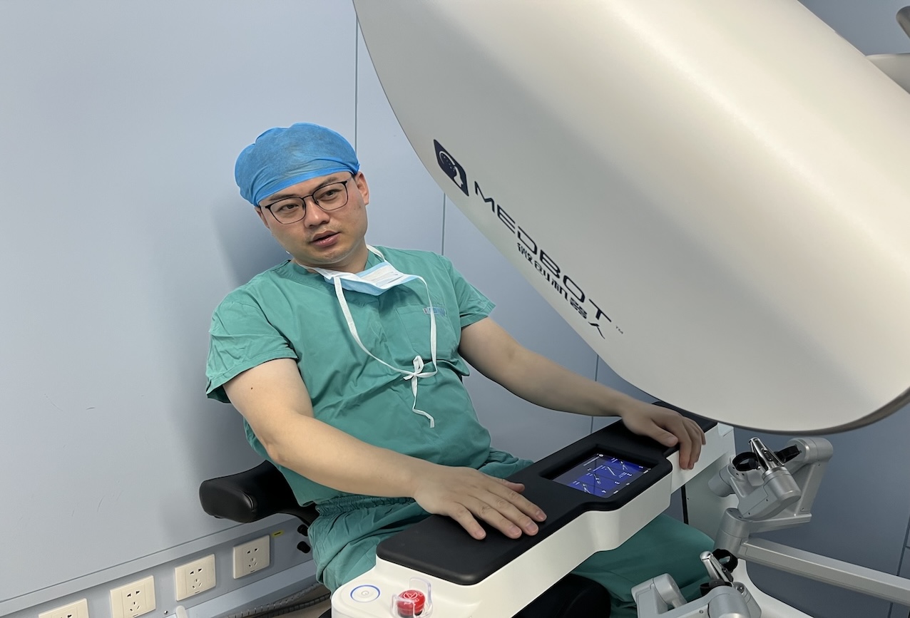 首次国产机器人胰十二指肠切除术直播，图迈® “珠峰”手术进入常态化
